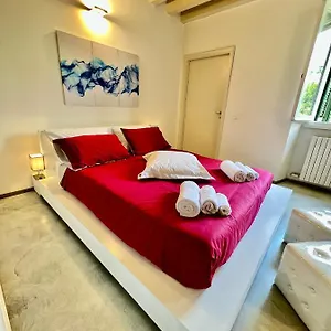 https://centralissimo-open-space-110-mq-immerso-nel-verde.italymilanhotels.net