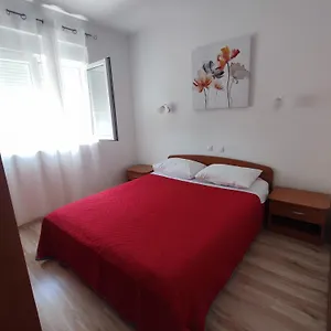 https://ravkin.hotelinzadar.com