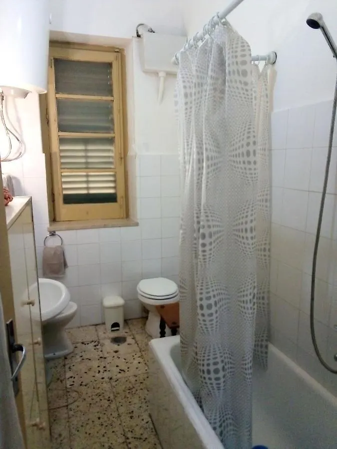 Homestay Fz House Apartment Palermo Italy